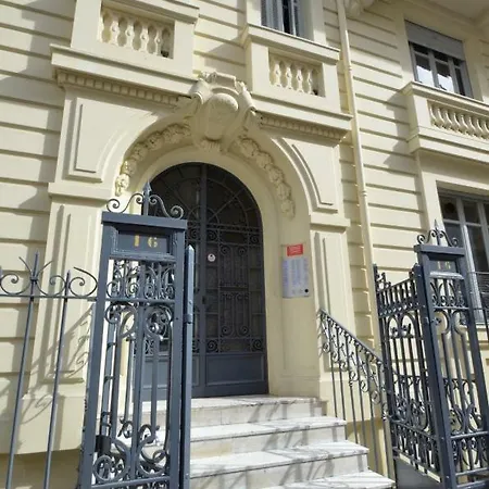Palais Du Logis 22 Apartamento